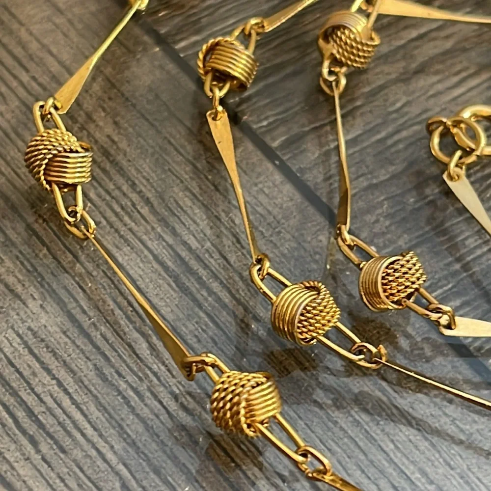 Vintage Gold-Tone Long Love Knots Link Necklace Chain